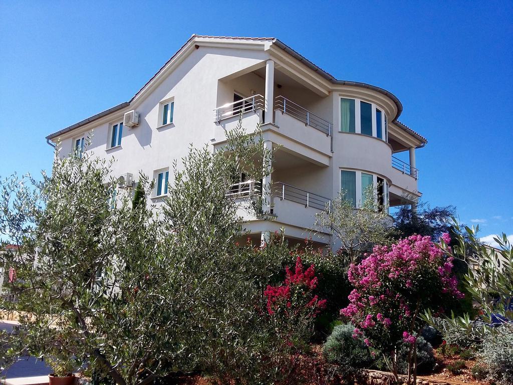 Apartments Kovacic Malinska Kültér fotó