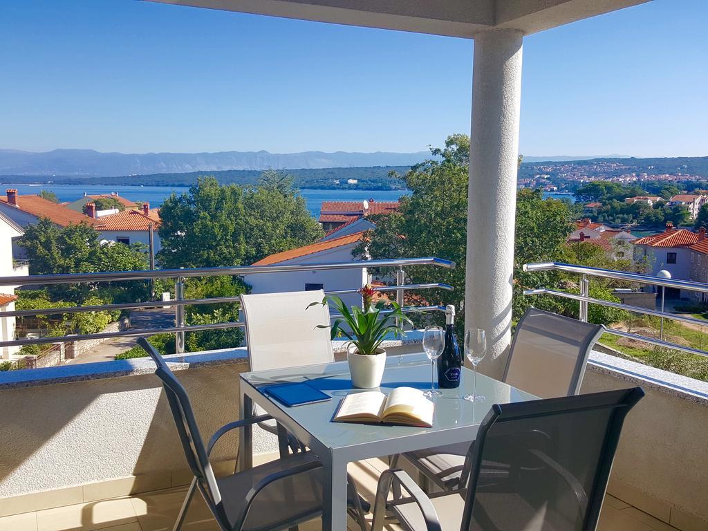 Apartments Kovacic Malinska Kültér fotó