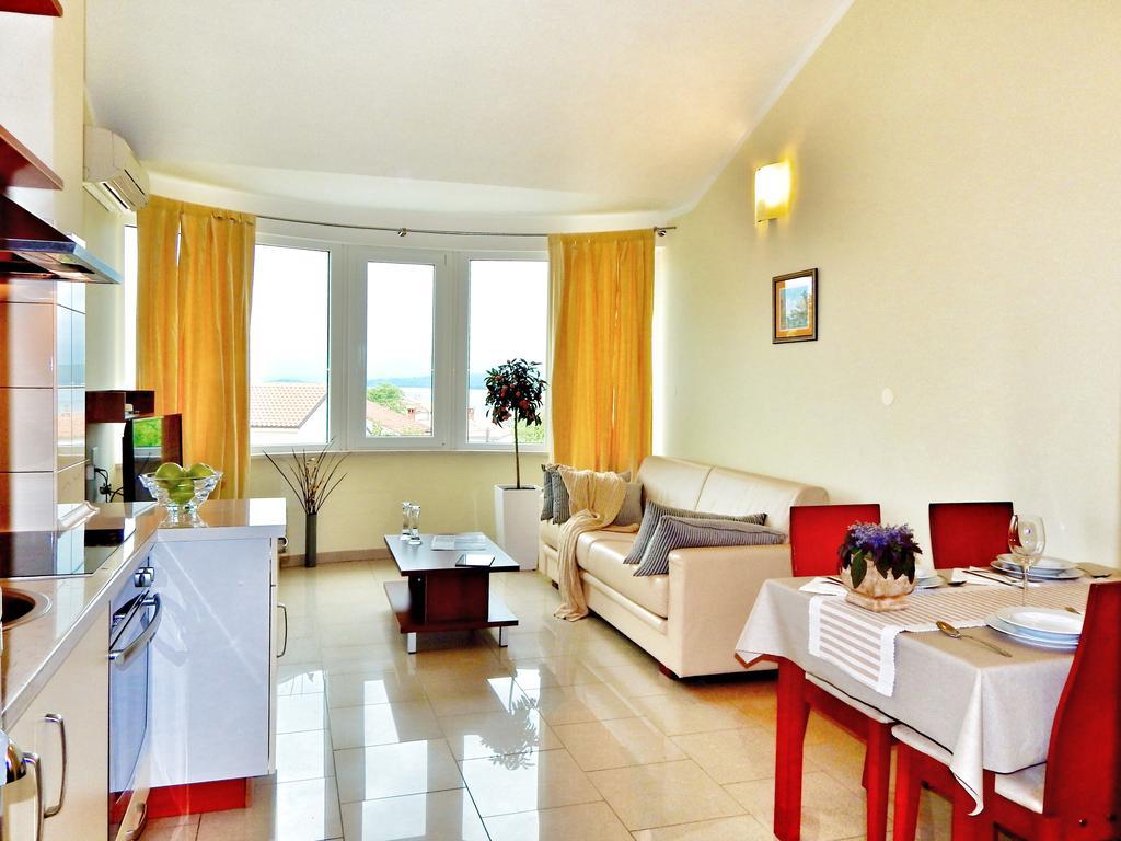 Apartments Kovacic Malinska Kültér fotó